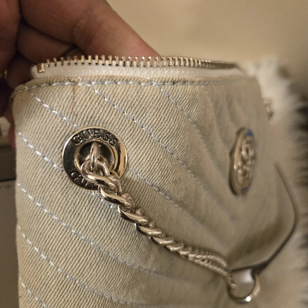 Guess Chain Bag Shoulder Elegant Silver Quilted Handbag Logo - Picture 12 of 13